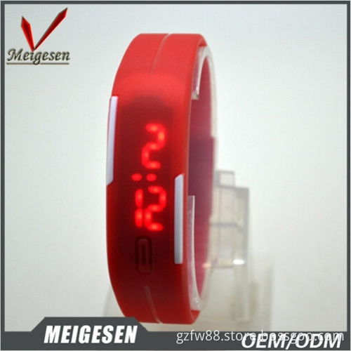 China manufacturer low price waterproof led wubber wristwatches
